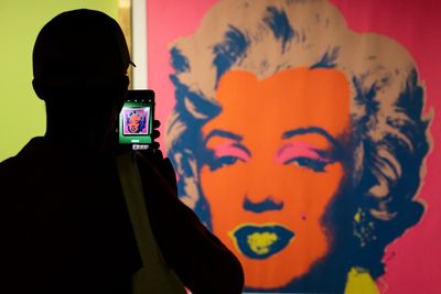 Warhol's 'Marilyn' auction nabs $195M; highest for US artist