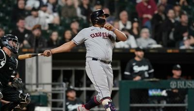 White Sox blow six-run lead in ninth, fall to Guardians in 11