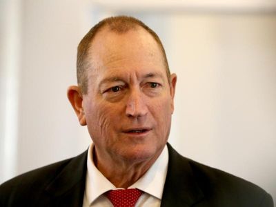 Federal cop grilled over terror probe