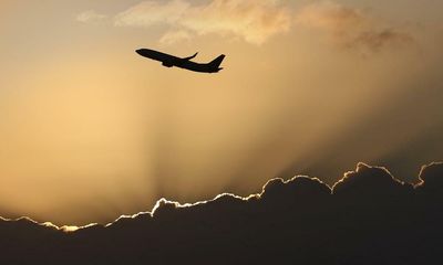 Just one of 50 aviation industry climate targets met, study finds