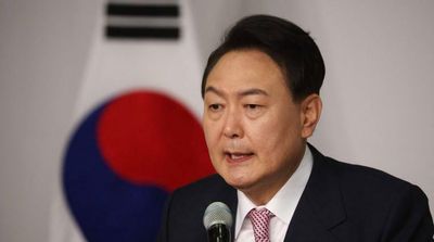 South Korea's Yoon Calls on North to Give Up Nukes