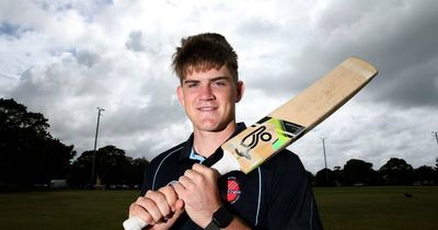 Newcastle cricketer scores rookie contract with South Australia