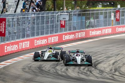 Hamilton: Deciding F1 strategy in-car "feels like you’re gambling"