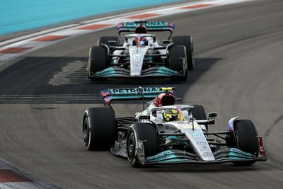 Hamilton: Deciding F1 strategy in car "feels like you're gambling"