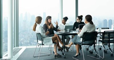 New mums take five months to settle back into workplace after having baby, study finds