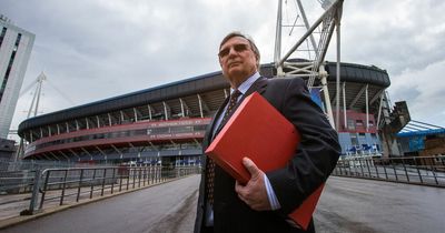 Former Welsh rugby boss David Moffett calls for three clubs to replace regions he introduced in live radio attack on WRU
