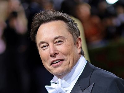 Elon Musk says he will hand Twitter over to YouTube star MrBeast if he ‘dies’