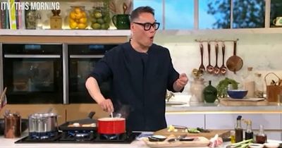 This Morning viewers say Gok Wan 'should know better' as habit makes fans feel sick