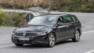 Next-Gen VW Passat Spied With Plug-In Hybrid Powertrain