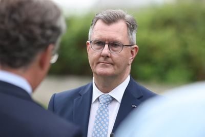 Jeffrey Donaldson to make position on Stormont seat clear ‘before end of week’