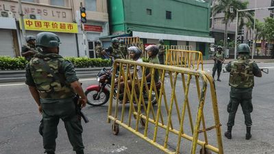 Sri Lanka protesters call for new govt