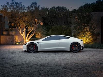 Elon Musk Says Tesla's Initial Roadster Endeavor Was 'An Insane Nightmare'