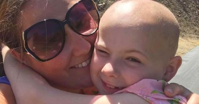 Mystery donor pays for Bonnie's 'life-changing' hair loss treatment