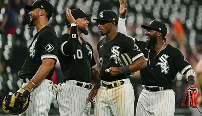 White Sox bounce back with clean victory against Guardians
