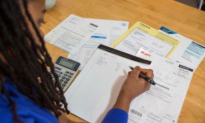 Universal credit deductions of up to 25% pushing people into poverty, says report