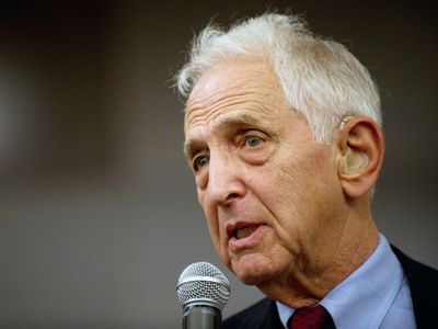 Daniel Ellsberg on why the Supreme Court's leaked draft opinion is a good thing