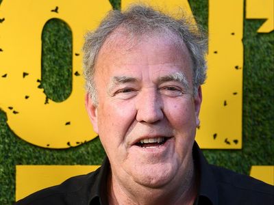 Jeremy Clarkson to auction tractor driving lessons with Clarkson’s Farm star