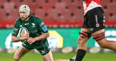 Mack Hansen commits to three more years with Connacht Rugby