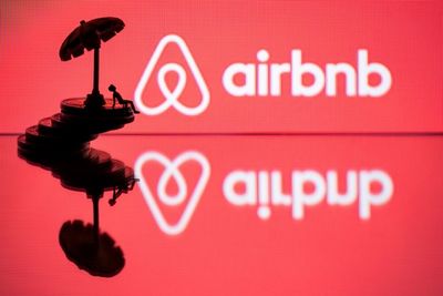 New Airbnb feature aims to 'redistribute' tourists from oversold venues