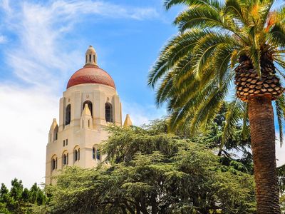 Stanford University investigates noose hanging from tree as hate crime