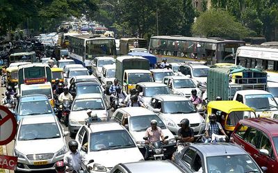 HC stays levying higher fee for renewal of registration of vehicles older than 15 years