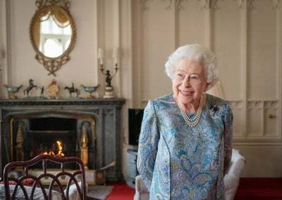 Queen holds Privy Council but Boris Johnson reschedules weekly call