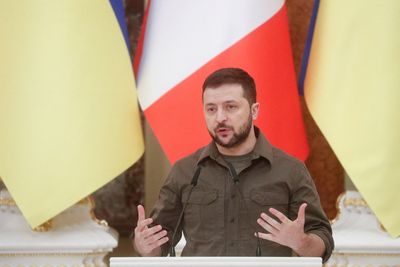 Ukraine's Zelenskiy says he spoke to Scholz, discussed more Russia sanctions