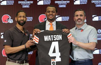 Browns share video of Deshaun Watson throwing during Phase II