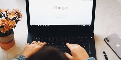 Language matters when Googling controversial people