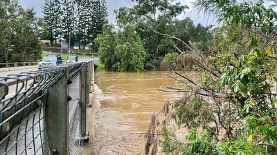 Gympie bracing for deluge as flood alerts issued by BOM for several south-east Queensland communities