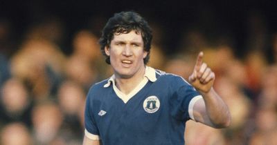 Ex-Everton captain Mick Lyons diagnosed with Alzheimer's blamed on headers by doctors