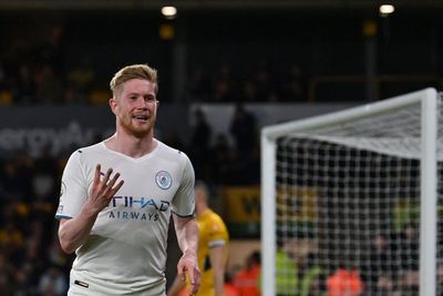 Kevin De Bruyne scores four as Manchester City thrash Wolves to close in on title