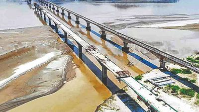 Bihar: North wing of Koilwar bridge ready