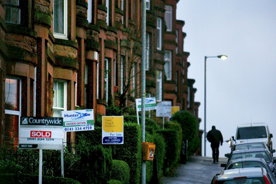 Gradual decline in house prices predicted amid cost of living crisis