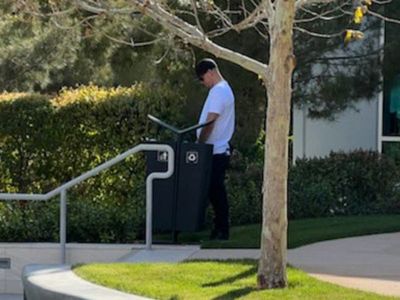 Nate Diaz urinates outside UFC headquarters amid contract dispute