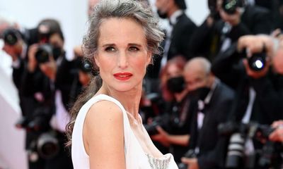 ‘A sea of men’: Andie MacDowell recalls having panic attack on all-male film set