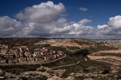 Rights group: Israel approves over 4,000 new settler homes