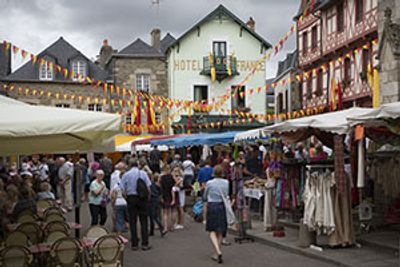 Millions Of Brits Dream Of Living The French Lifestyle Because Of The Bakeries, Landmarks And Cheese