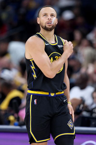 NBA Twitter reacts to Warriors falling behind by 55 in loss to Grizzlies