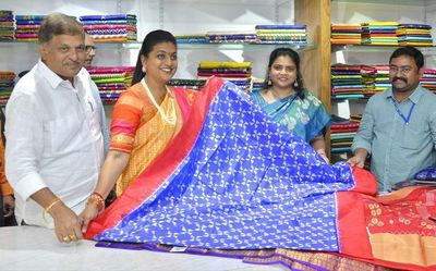Andhra Pradesh: Buy handlooms, support weavers, says Roja