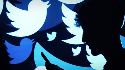 Veteran Twitter Executives Axed Ahead of Musk Takeover