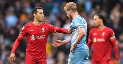 Kevin De Bruyne sends Liverpool message as Thiago makes 'frustrating situation' claim