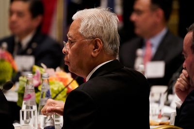 Malaysian leader urges U.S. to adopt more active ASEAN trade agenda