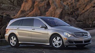 Mercedes recalls 292,000 models in the US for possible brake failure