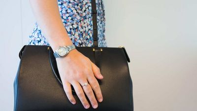 Handbag thief arrested after leaving phone outside Adelaide house he robbed, police say