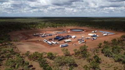 NT government bureaucrat warns fully implementing fracking recommendation 9.8 could scare off gas industry in confidential email