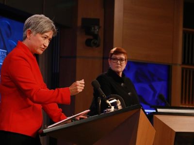 Liberals, Labor vow firm footing on China