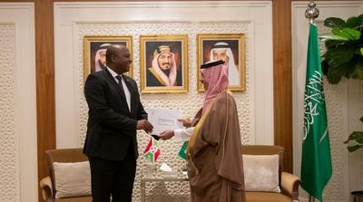 King Salman Receives Written Message from President of Burundi
