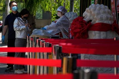 Shanghai will try to ease 7-week virus lockdown in few days