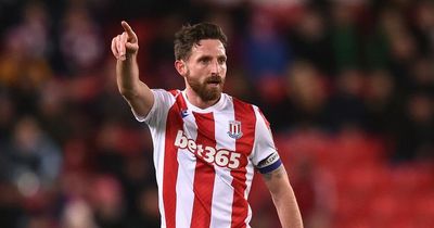 Owain Tudur Jones gives transfer insight into pal Joe Allen's Swansea City move and the wages involved